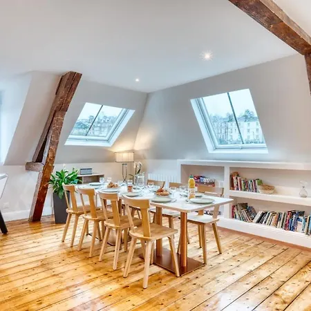 Magnifique Duplex Plein Centre - 15 Pers - 200m2 - 600m ! *