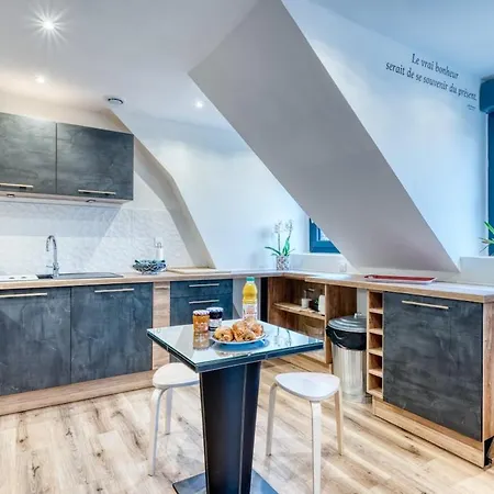 Magnifique Duplex Plein Centre - 15 Pers - 200m2 - 600m ! * Dieppe