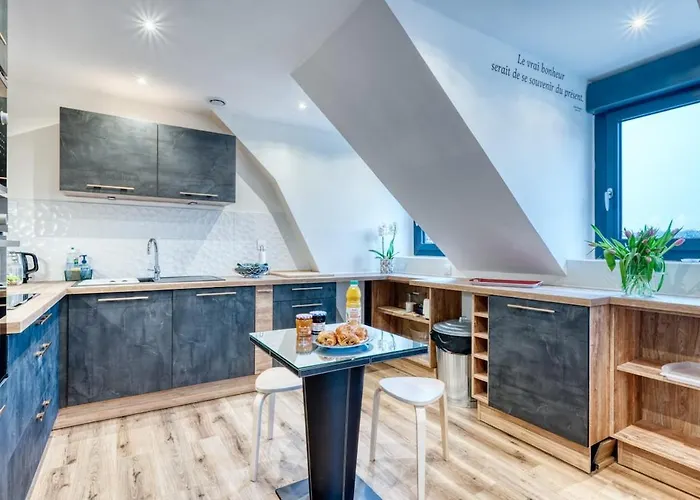 Magnifique Duplex Plein Centre Ville - 15 Pers - 200M2 - 600M Plage ! * Dieppe