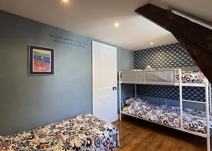 Magnifique Duplex Plein Centre Ville - 15 Pers - 200M2 - 600M Plage ! *