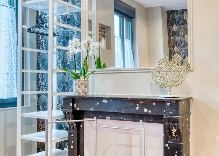 Magnifique Duplex Plein Centre Ville - 15 Pers - 200M2 - 600M Plage ! *