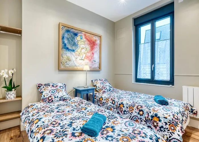 Duplex Plein Centre - 15 Pers - 200m2 600m ! *